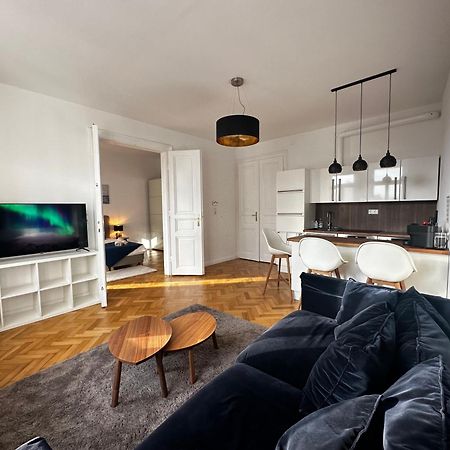 Luxury 3 Bedroom Apartment Near Schoenbrunn Palace Wien Exteriör bild